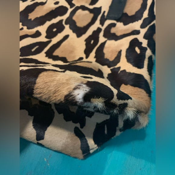Totem Salvaged cowhide leopard print tote - Picture 3 of 12